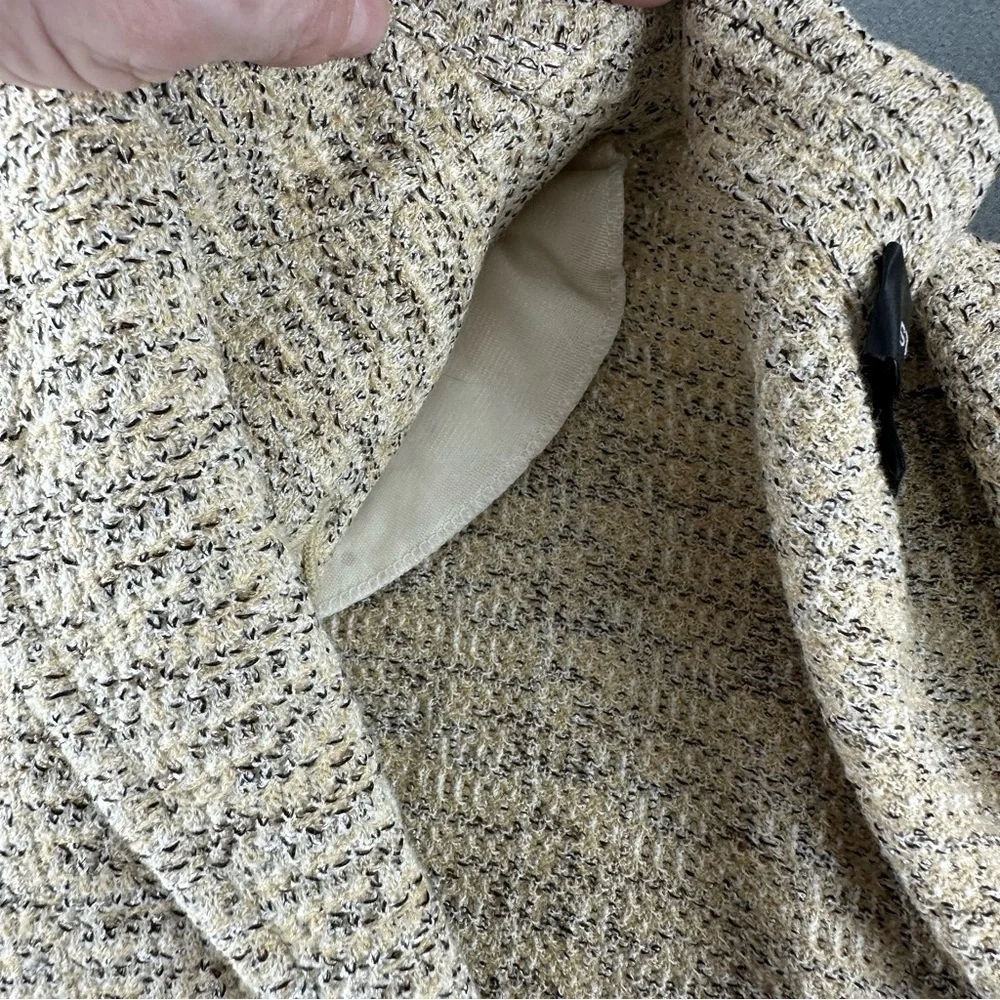 St. John Collection Cream & Tan Tweed Knit Blazer Single Button Size 6 USA